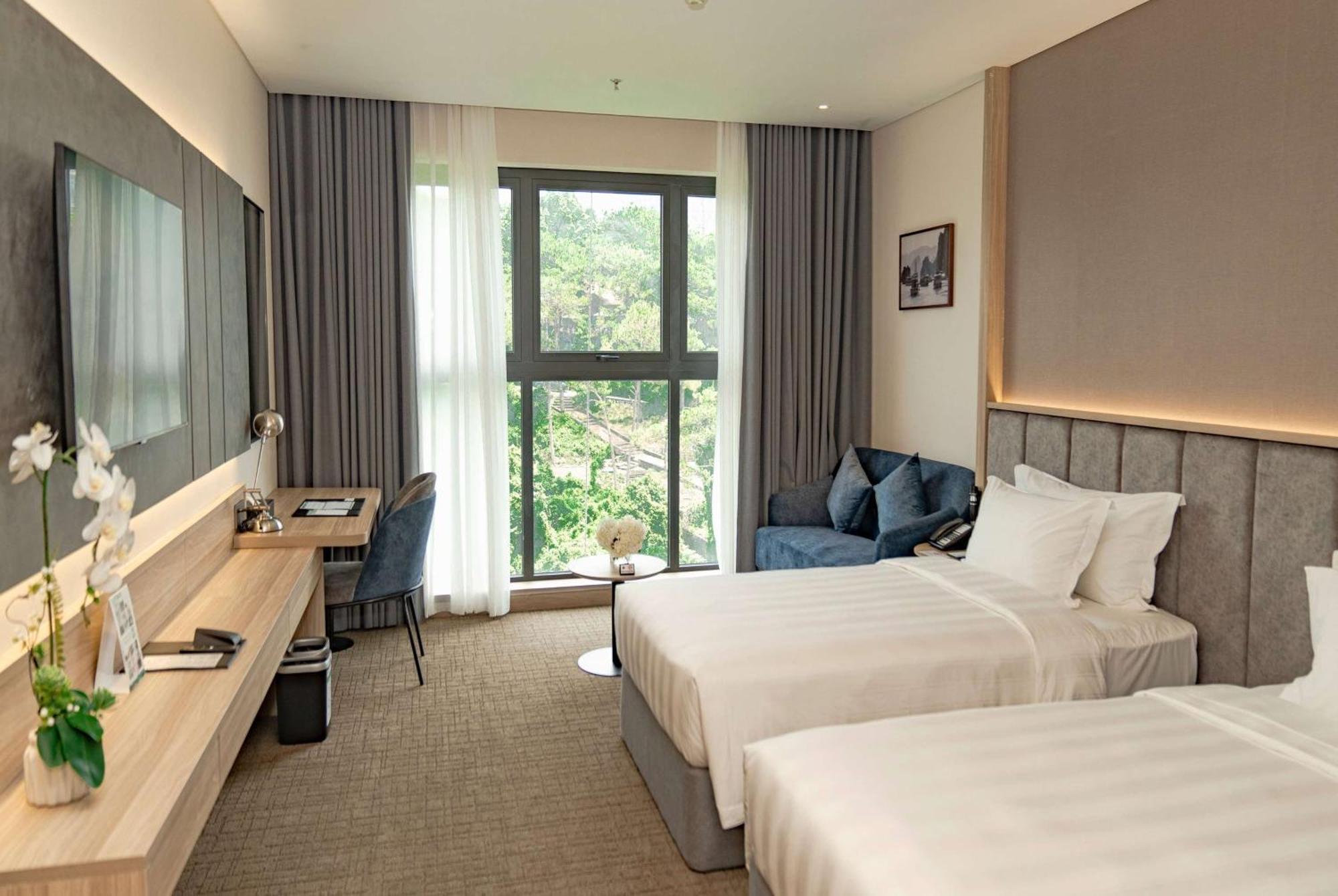 ホテル Wyndham Garden Legend Halong ハロン エクステリア 写真